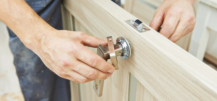 interior door repair South Bradenton
