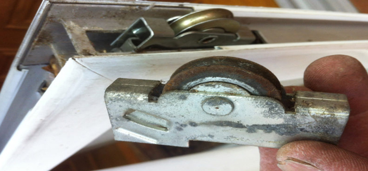 screen door roller repair in South Bradenton