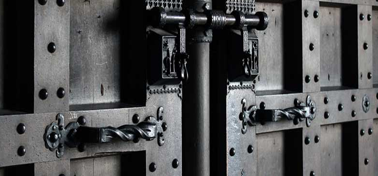 steel entry door repair in South Bradenton